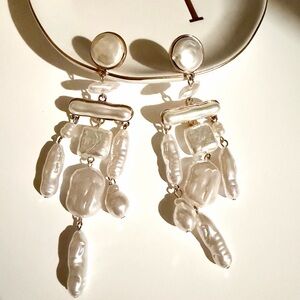 NEW Chunky Pearl statement earrings women’s jewelry